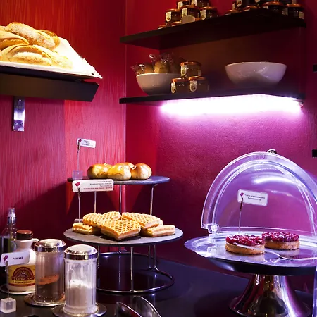 Hotel Montmartre Mon 4*