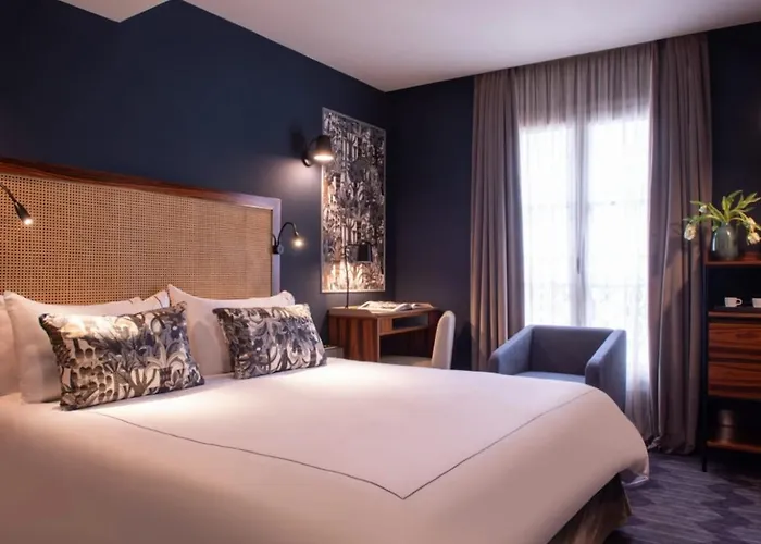 Hotel Montmartre Mon 4*