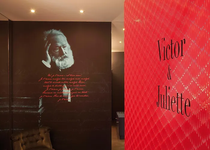 Hotel Montmartre Mon 4*