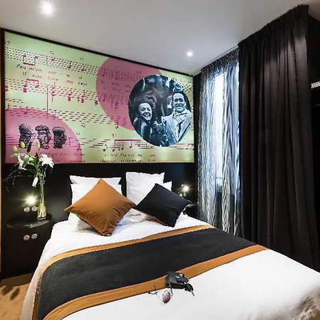 Hotel Montmartre Mon 4*